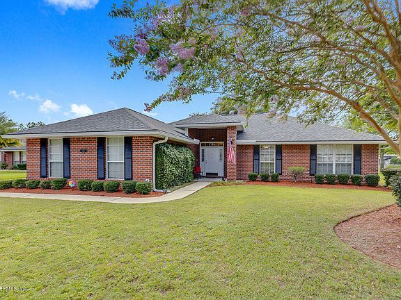 4th image of 1310 McGirts Creek Dr E
