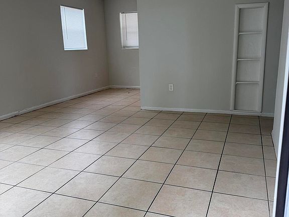 5th image of 1501 N 70TH Way