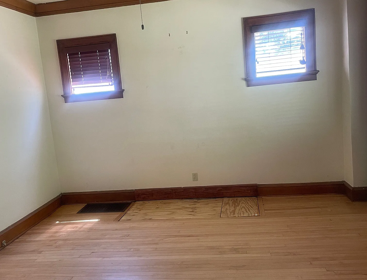 2 bed, 850 sqft, $1,300 — Photo 2