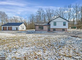 1844 Decker Hollow Rd, Tyrone, PA 16686