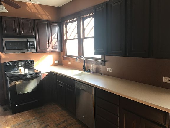 2nd image of 612 Jefferson St