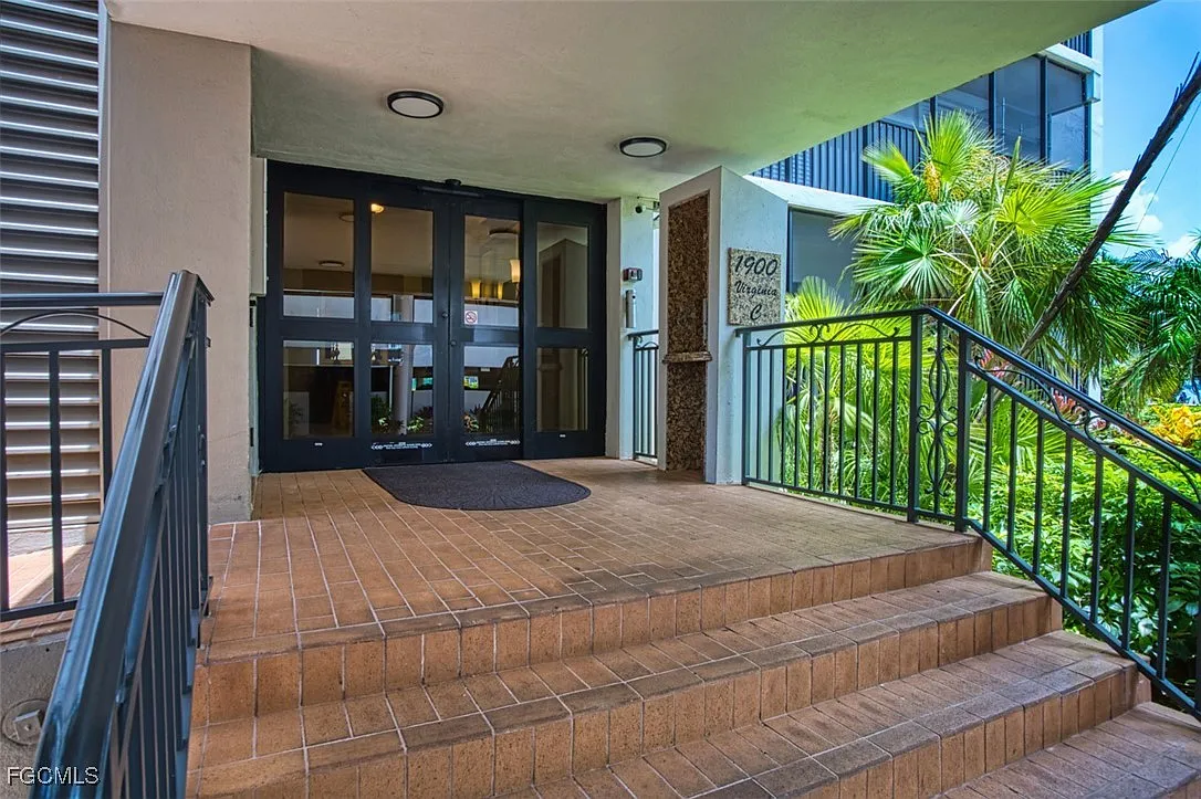1 bed, 1.5 bath, 962 sqft, $1,750 — Photo 4