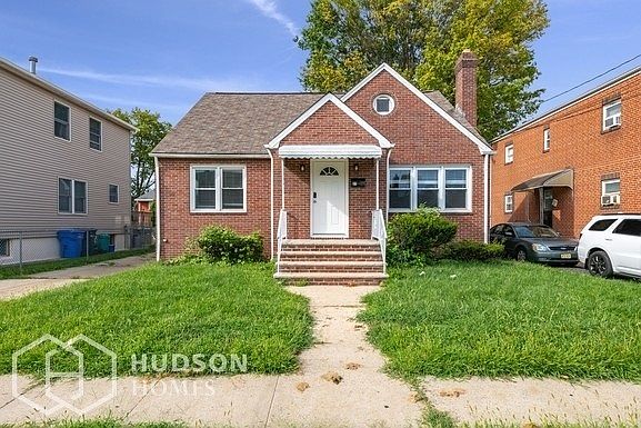 1st image of 27 Cleremont Ave