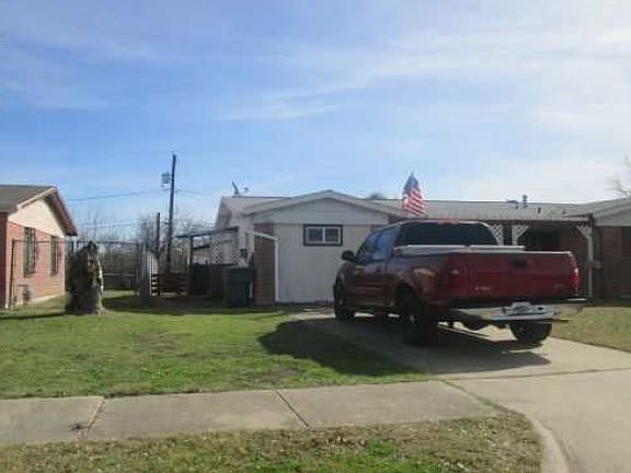 2nd image of 302 Crystal Dr