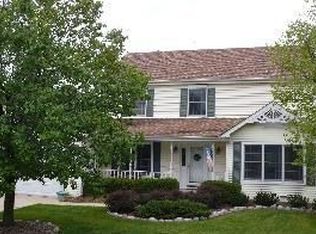 51 Ridgewood Ln, Dyer, IN 46311