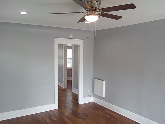 4th image of 4576-80 32nd St #4580