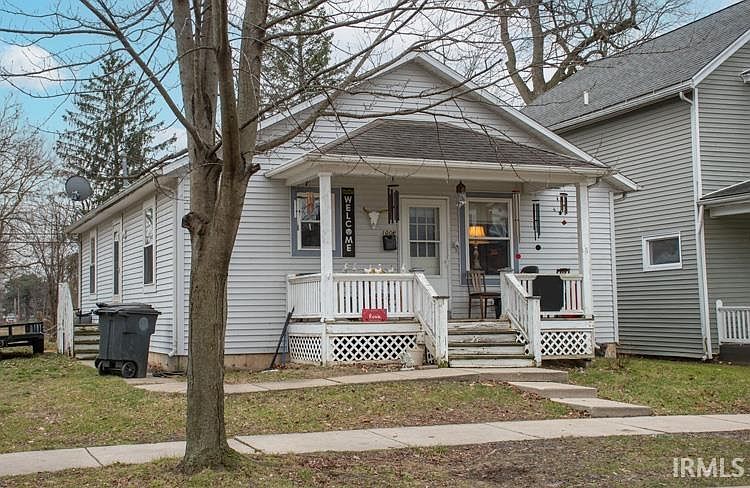 1st image of 1008 W Jefferson Blvd