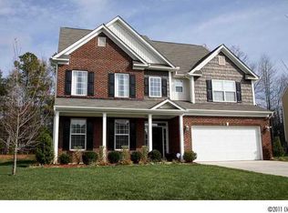 5040 Timber Falls Dr, Fort Mill, SC 29715