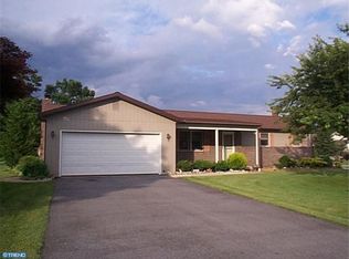16 Mockingbird Dr, Denver, PA 17517