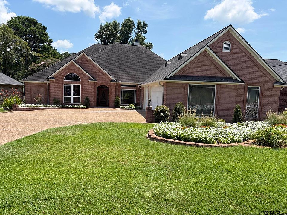 1st image of 580 Bunker Dr