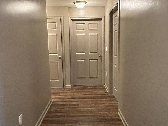 4th image of 117 Highland Ave #27