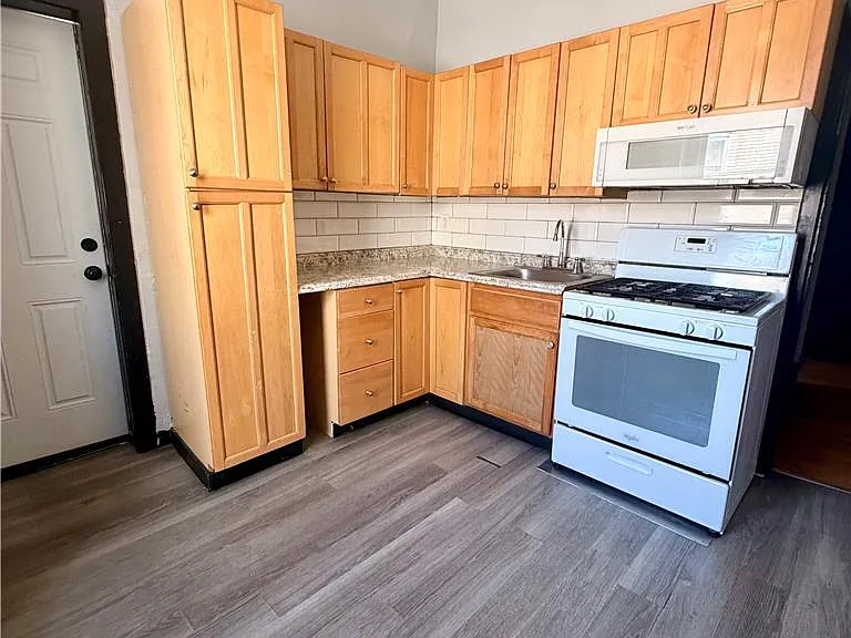 1024 W Turner St #2 — Photo 8