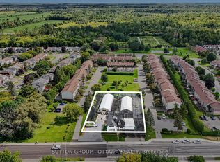 2832 Innes Rd, Ottawa, ON K1B4K4