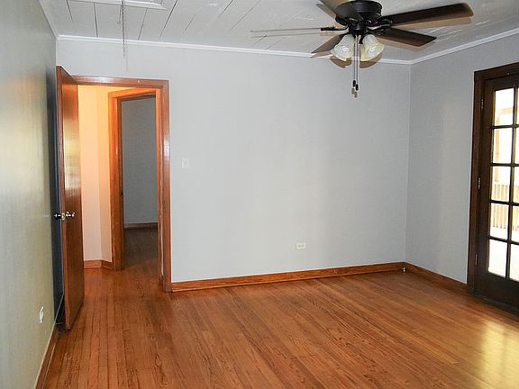 2nd image of 713 N Lewis St