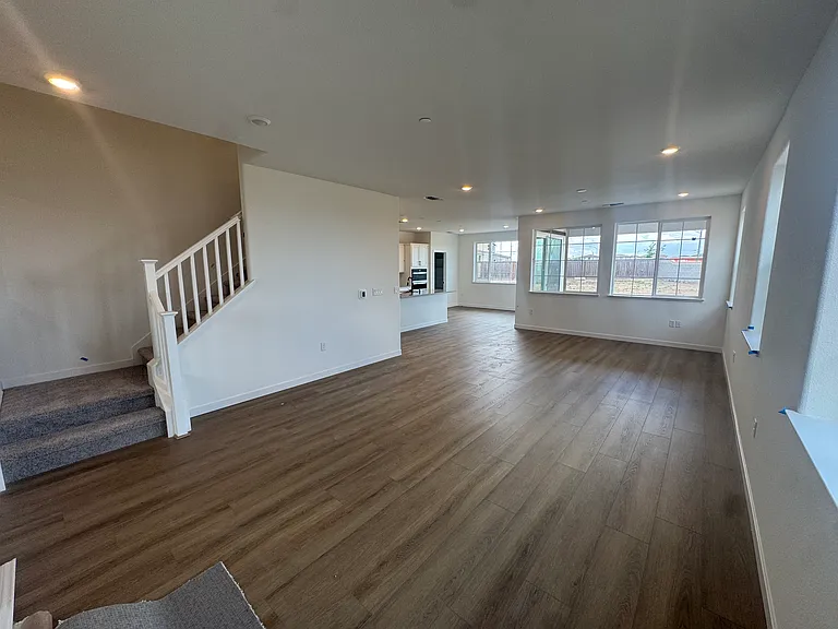 880 Sun Pillar Ct — Photo 8