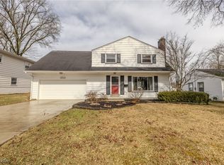 3852 Edinburgh Dr, Youngstown, OH 44511