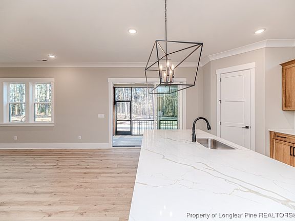 4th image of 188 Landon Rdg