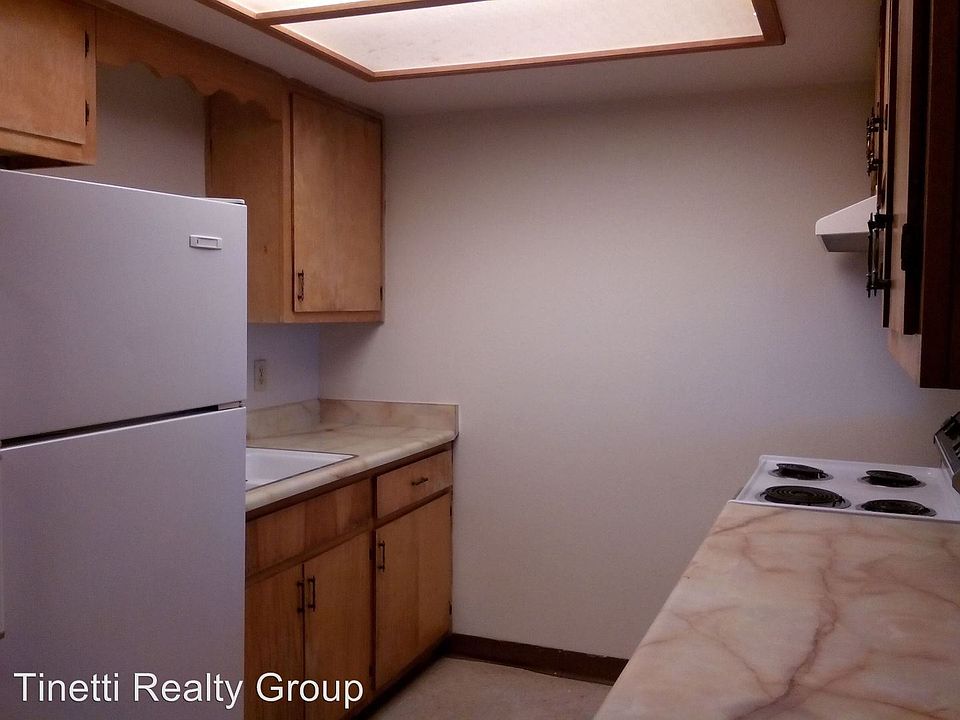 2nd image of 1241 12th Pl APT B