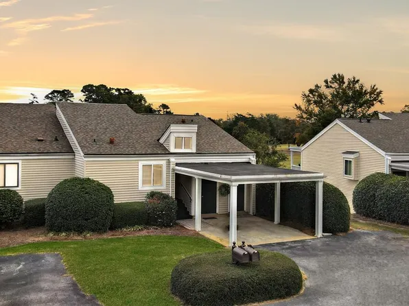 16 Royal Oak Dr, Greenwood, SC 29649