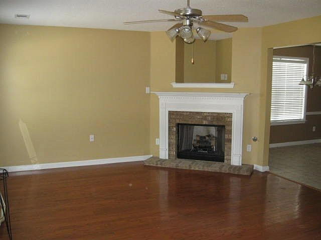 1340 Broadstone Ln, Cordova/Appling, TN 38016