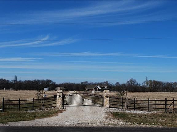 3rd image of 295 State Highway 77