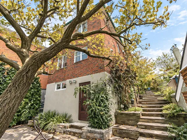 362 Silverthorn Ave, Toronto, ON M6M 3G8