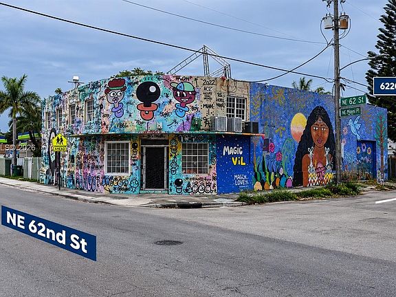 3rd image of 6220 NE Miami Pl