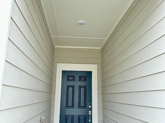 2nd image of 711 Point Place Dr