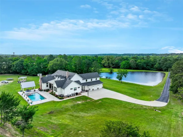 18875 Rabon Chapel Rd, Montgomery, TX 77316