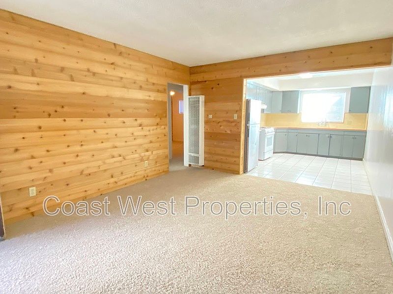 1st image of 4826 Santa Cruz Ave #8