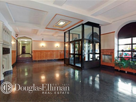 2nd image of 80 Winthrop St APT W6