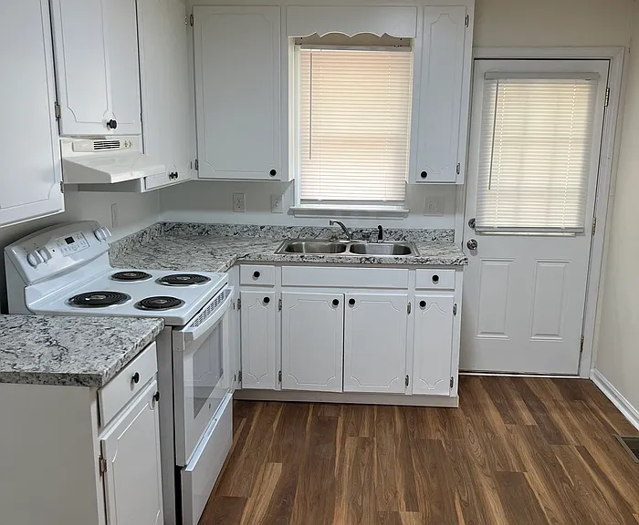 638 Jefferson St #B — Photo 5