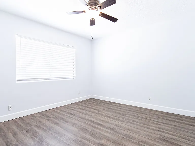 11410 Cedar Ave #A — Photo 15