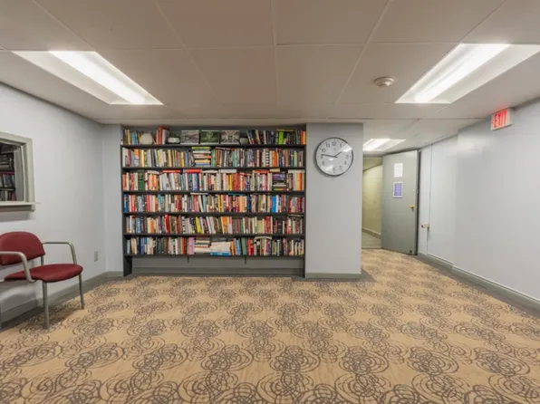 9060 Palisade Avenue image 22 of 27