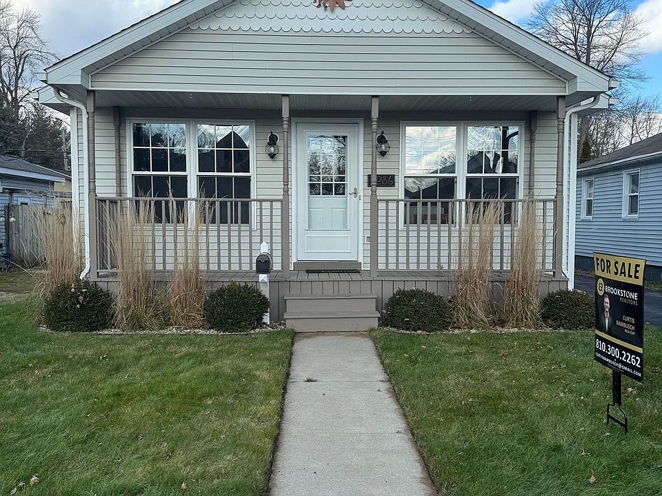 1st image of 3086 Maplewood Dr