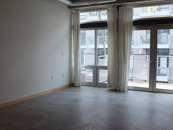 4th image of 710 N 4th St Unit 406