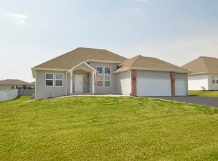 654 Ashleigh Ln, Roscoe, IL 61073