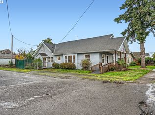 301 Berkley Ave, Molalla, OR 97038