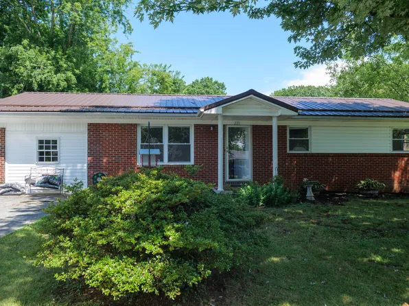 221 Timber Ridge Rd, Jonesborough, TN 37659