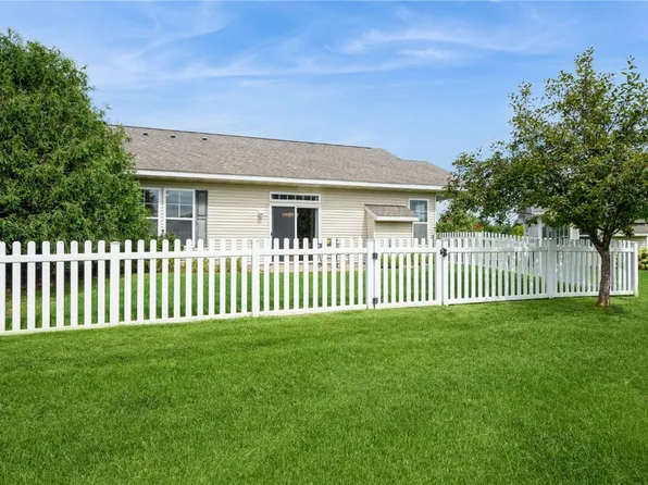1417 Tower Ln NE, Cedar Rapids, IA 52402