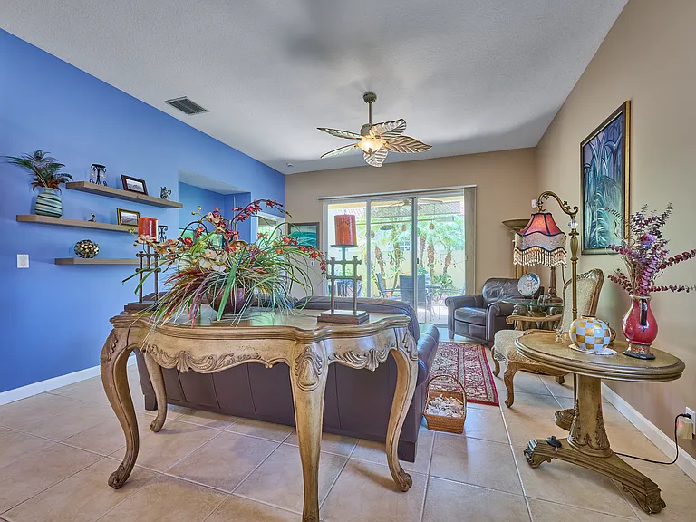 530 Commons Dr — Photo 22