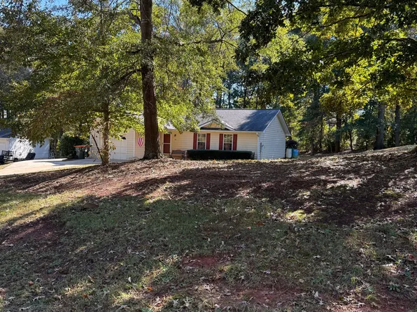 860 Ashley Ct, Monroe, GA 30655