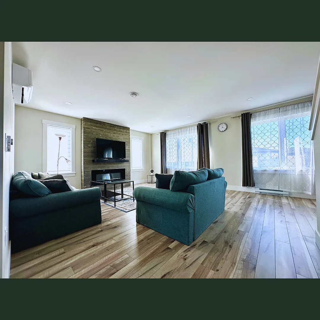 3 bed, 2.5 bath, 2508 sqft, $2,900 — Photo 3