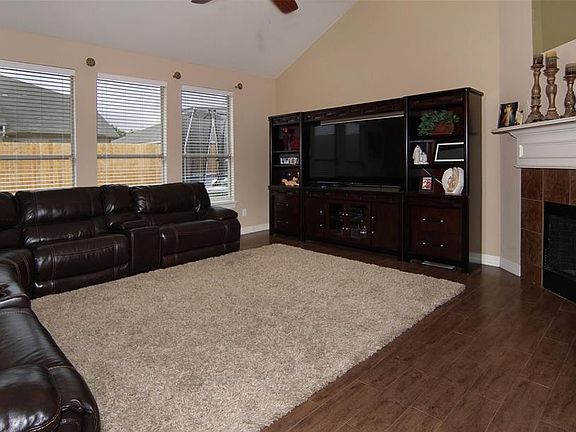 5th image of 1613 Kittyhawk Dr