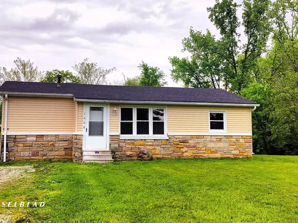 1608 W County Road 1000 S, Westport, IN 47283