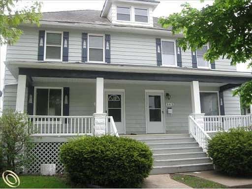 1st image of 345 Oak St