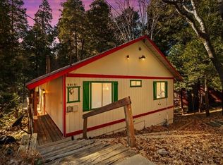 25172 Moon Dr, Crestline, CA 92325