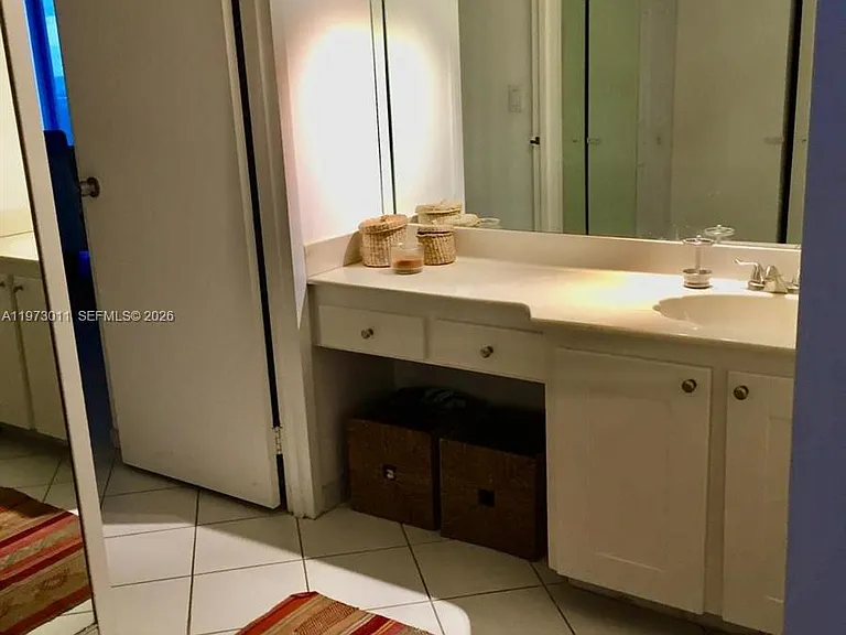 100 Bayview Dr #516 — Photo 9
