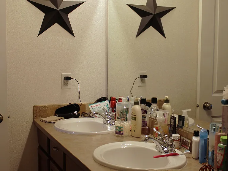 1258 N Ewell Ct — Photo 13