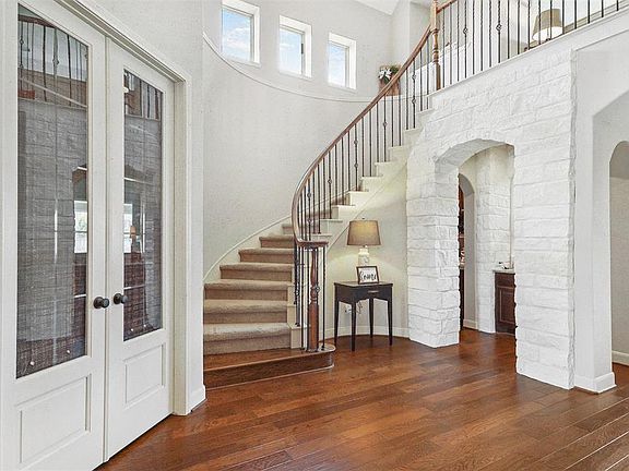 5th image of 27511 Gladway Manor Dr